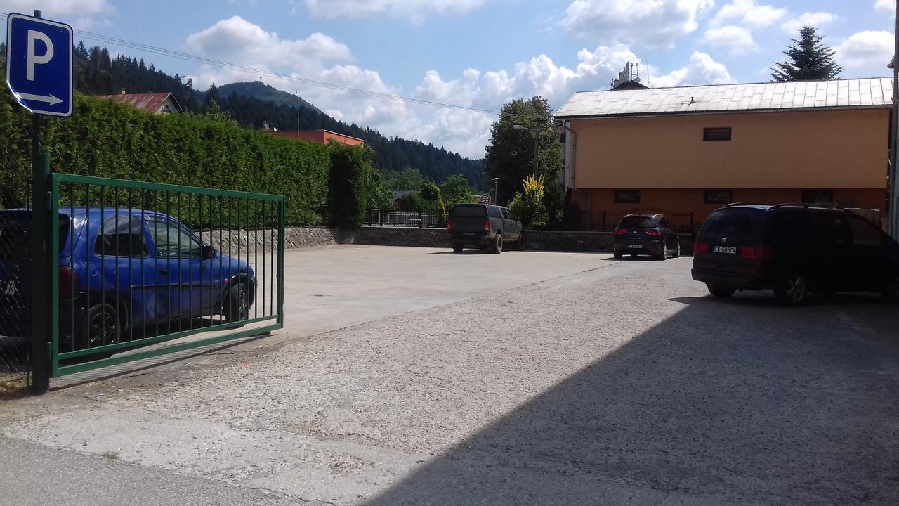Penzion Anton Teplicka nad Vahom Екстер'єр фото